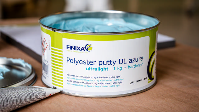 GAP 31 - Mastic polyester UL Azure 1kg + durcisseur - ultra léger